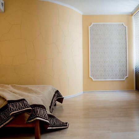 Apartment On Valova Street リヴィウ エクステリア 写真