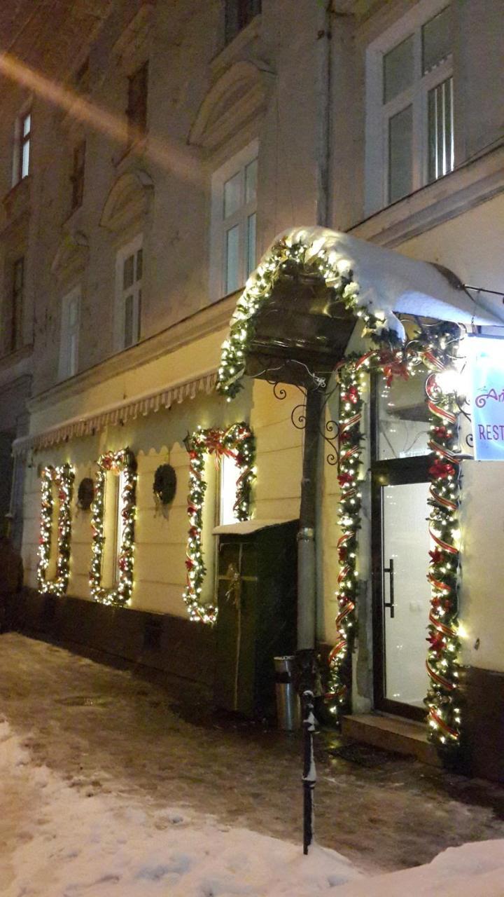 Apartment On Valova Street リヴィウ エクステリア 写真