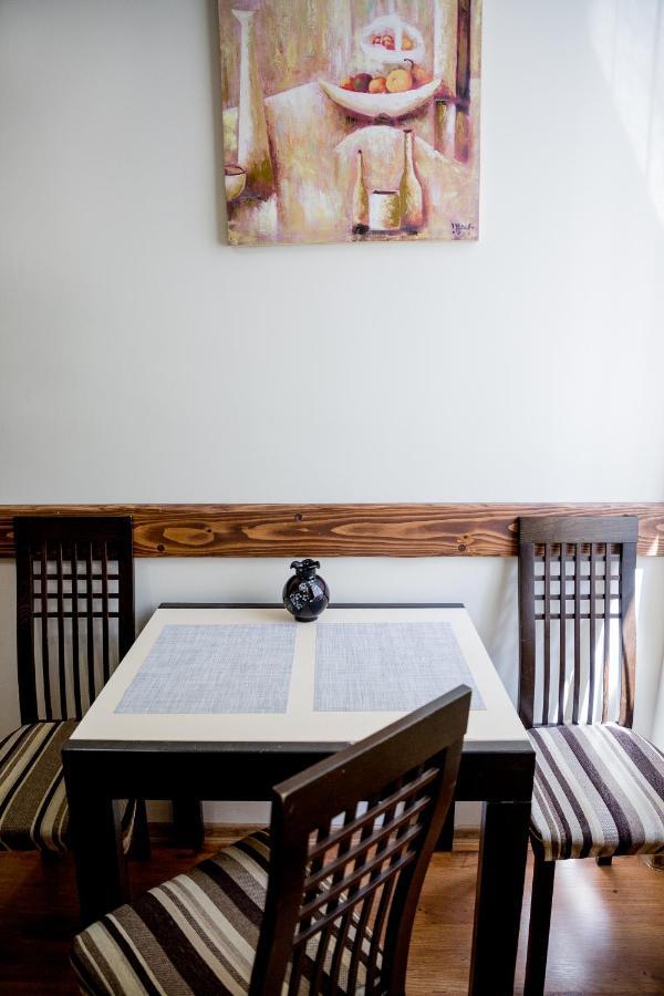 Apartment On Valova Street リヴィウ エクステリア 写真