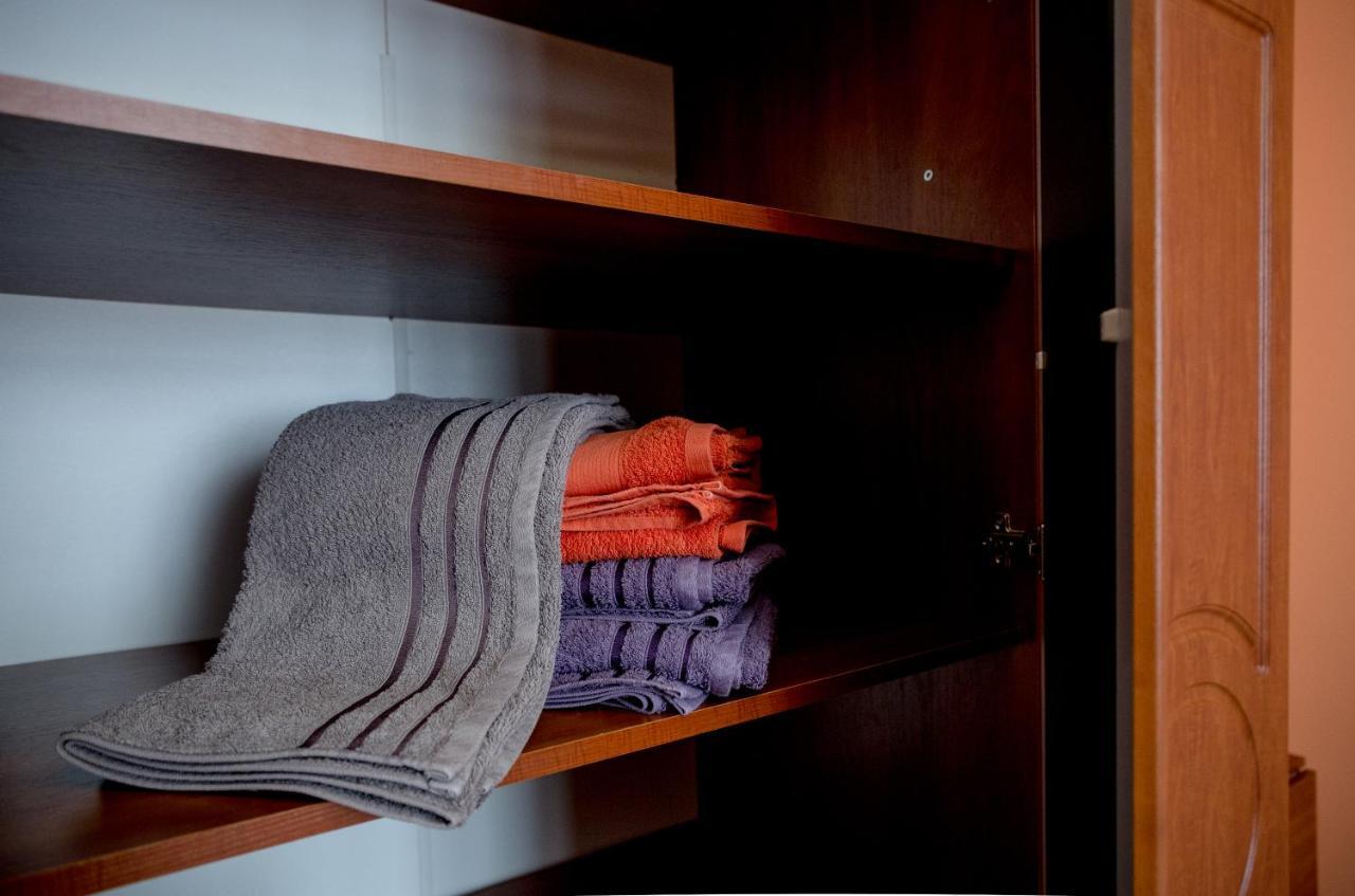 Apartment On Valova Street リヴィウ エクステリア 写真