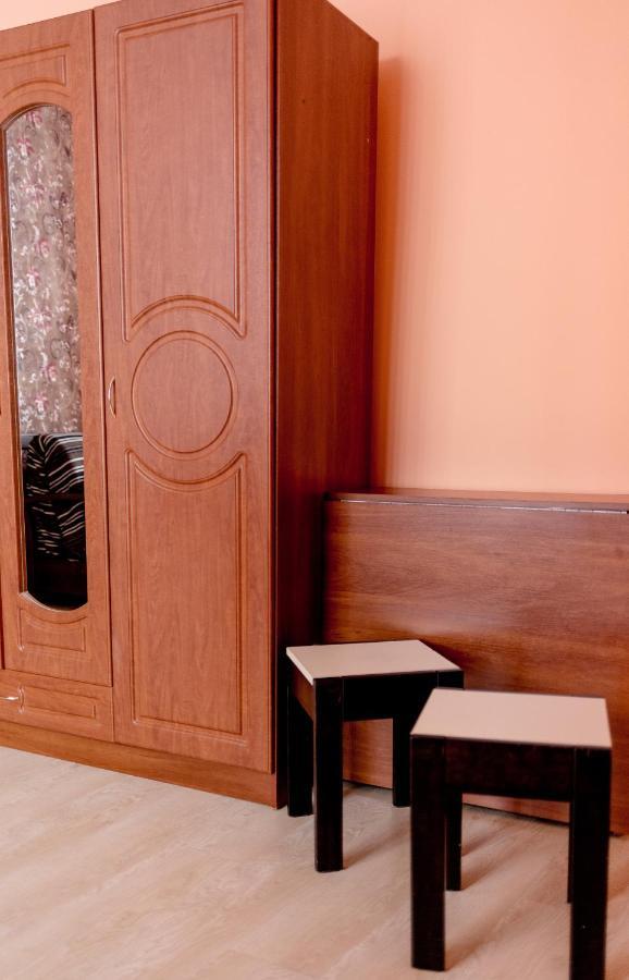 Apartment On Valova Street リヴィウ エクステリア 写真